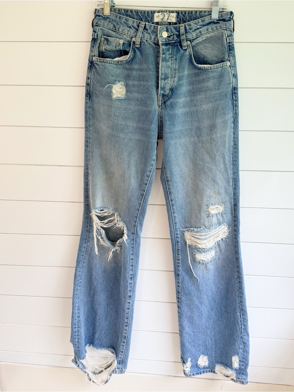 Free people relaxed distressed jeans 27